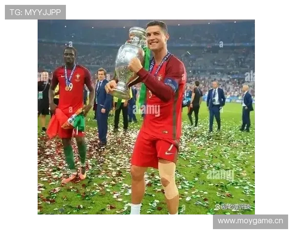 C罗是否应该离开欧洲?五大联赛竞争格局与转型窗口分析 C罗是否应该离开欧洲?五大联赛竞争格局与转型窗口分析