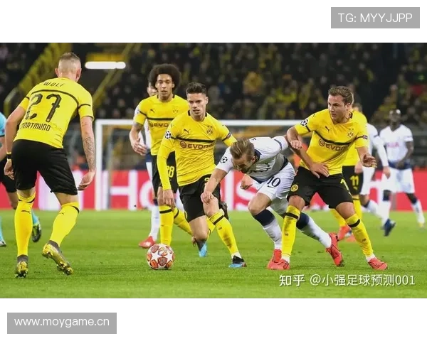 多特蒙德中场一断就崩,推进失控问题持续显现,稳定性面临考验 多特蒙德中场一断就崩,推进失控问题持续显现,稳定性面临考验