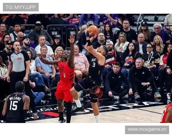 朱·霍勒迪季后赛场均组织提升显著，关键时刻助阵效率超越刺痛对手